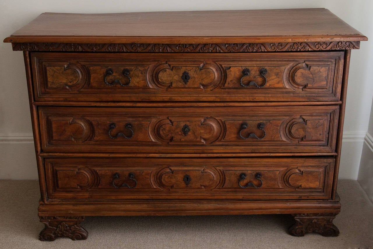Italian Antique Carved Chest of Drawers In Excellent Condition For Sale In Nashville, TN