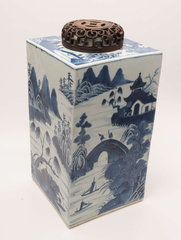 19th Century Chinese Export Canton Large Blue and White Tea Caddy For Sale 2