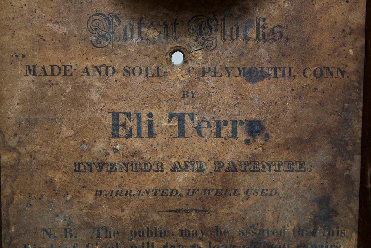 American Eli Terry Pillar and Scroll Mahogany Mantel Clock