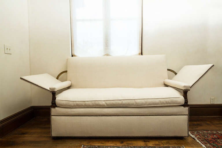 ratchet sofa