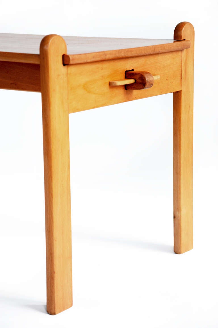 wood child desk