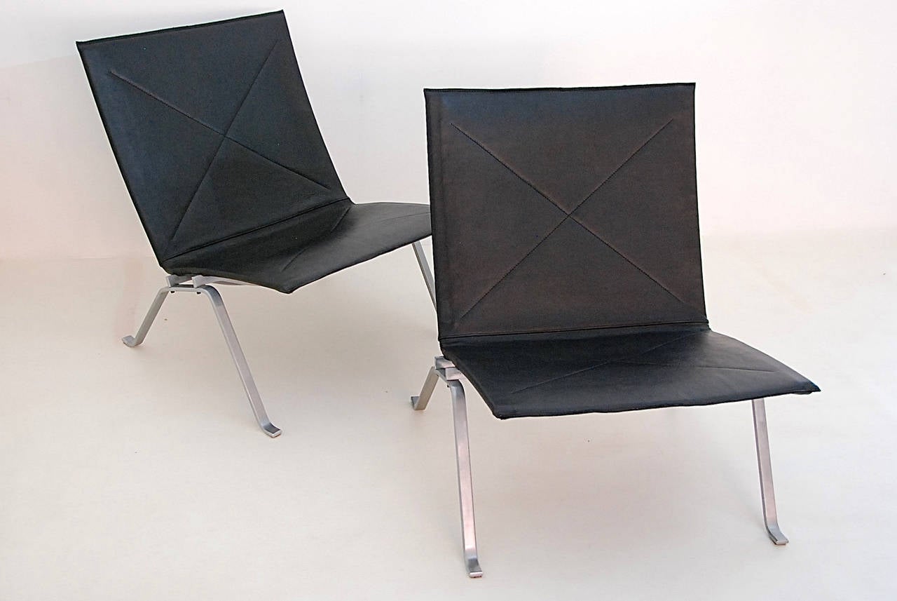 Pair of Poul kjaerholm PK22 Lounge Chairs 2