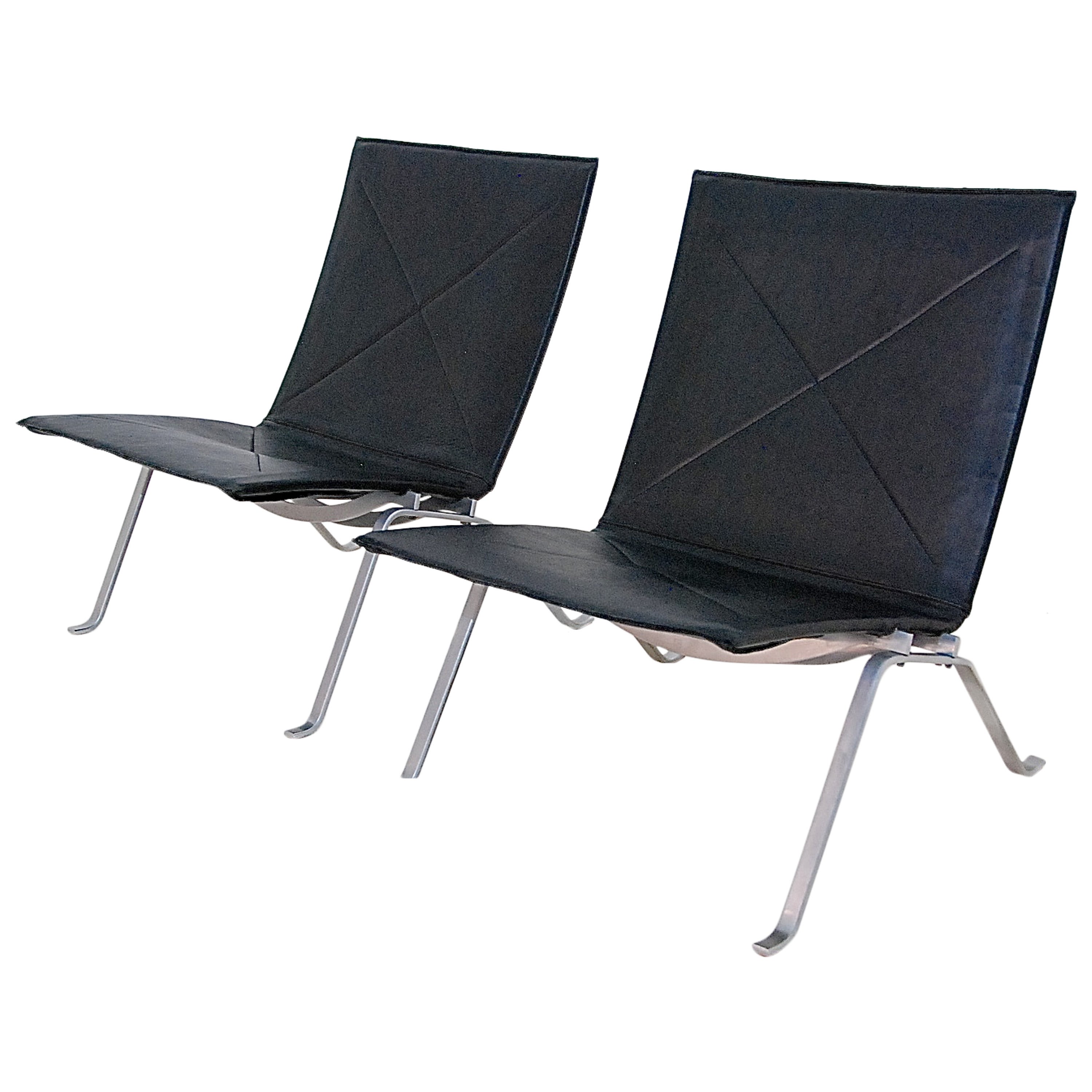 Pair of Poul kjaerholm PK22 Lounge Chairs