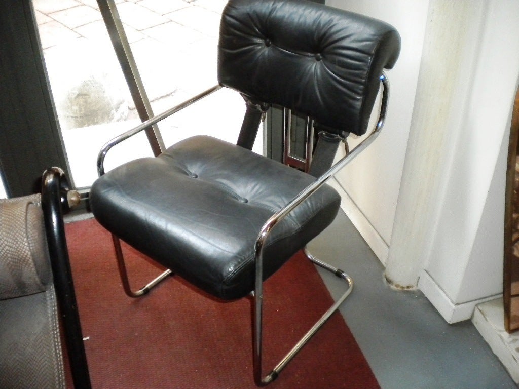 1970's Pair of Tucroma Chairs with Original Leather In Excellent Condition For Sale In London, GB