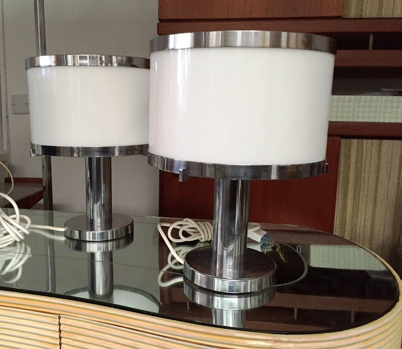 Pair of elegant and fantastic quality 1960's table lamps in chromed metal and Perspex shade