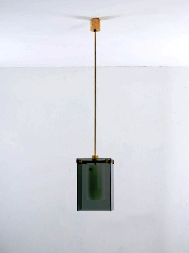 Fontana Arte Lantern , mod. 2099 
Brass structure , tube of frosted glass and green glass .