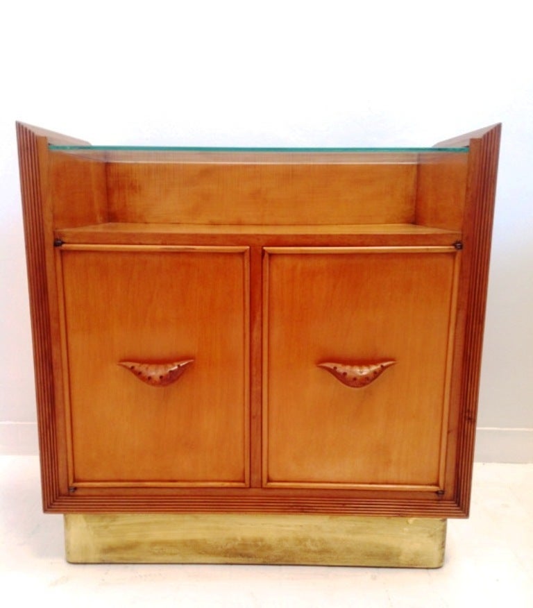 1940s Chest of Drawers and Bedside Tables in the Style of Atelier Borsani For Sale 4