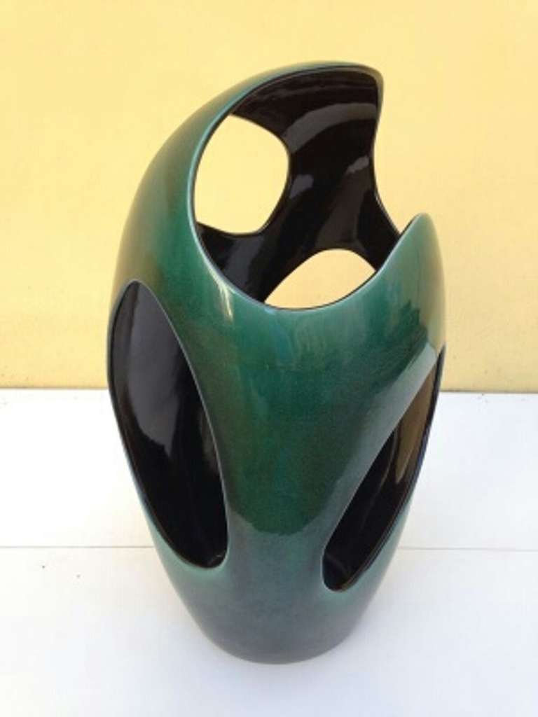 Antonia Campi  for Societa Ceramica Italiana di Laveno
Sculptural umbrella stand in ceramic. Elegant version in  green and black.