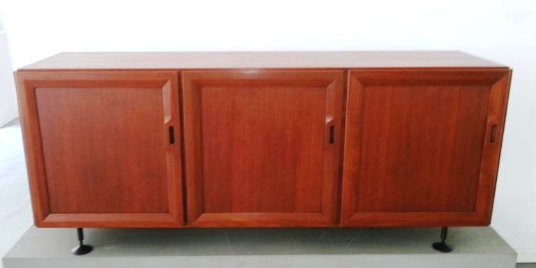1950's Rare Three Doors "Mb15" Sideboard by Franco Albini for Poggi