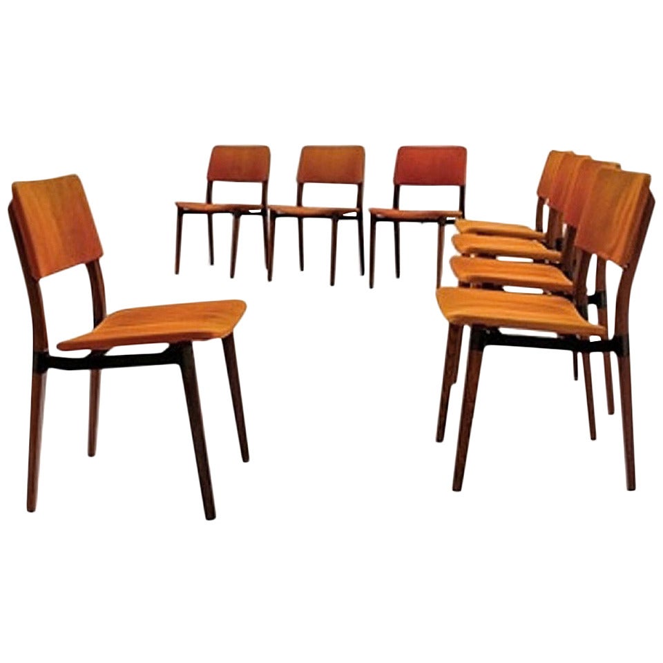 1960s Eight Chairs by E. Gerli and M. Cristiani for Tecno For Sale