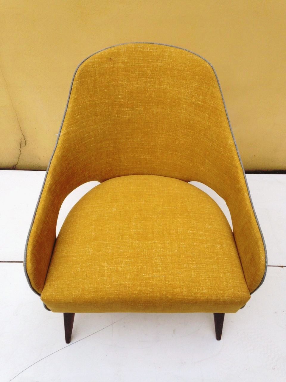 1950s Pair of Small Italian Armchairs In Excellent Condition In London, GB