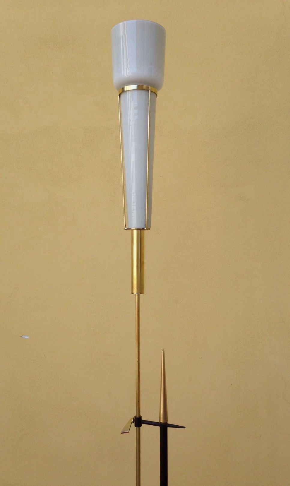 1950s Stilnovo Floor Lamp In Excellent Condition For Sale In London, GB