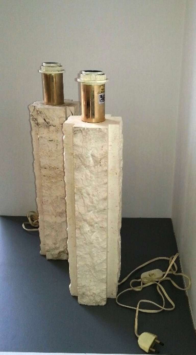 Pair of Brutaliste Travertine lamps bases by F.lli Mannelli