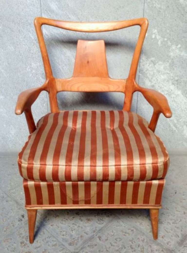 Mid-20th Century 1940's Stunning Armchair attributed to Paolo Buffa  For Sale