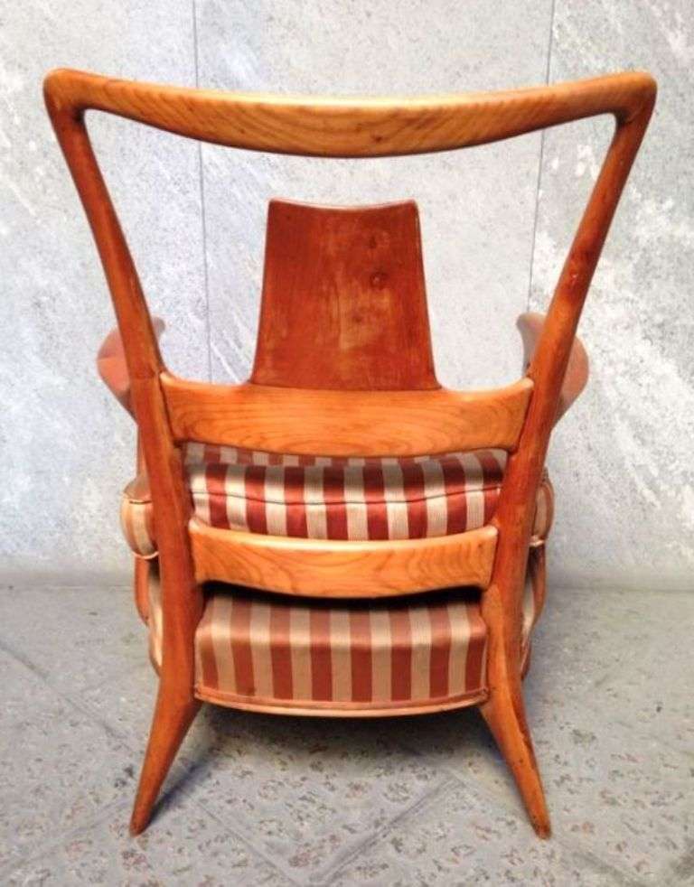 1940's Stunning Armchair attributed to Paolo Buffa  In Excellent Condition For Sale In London, GB