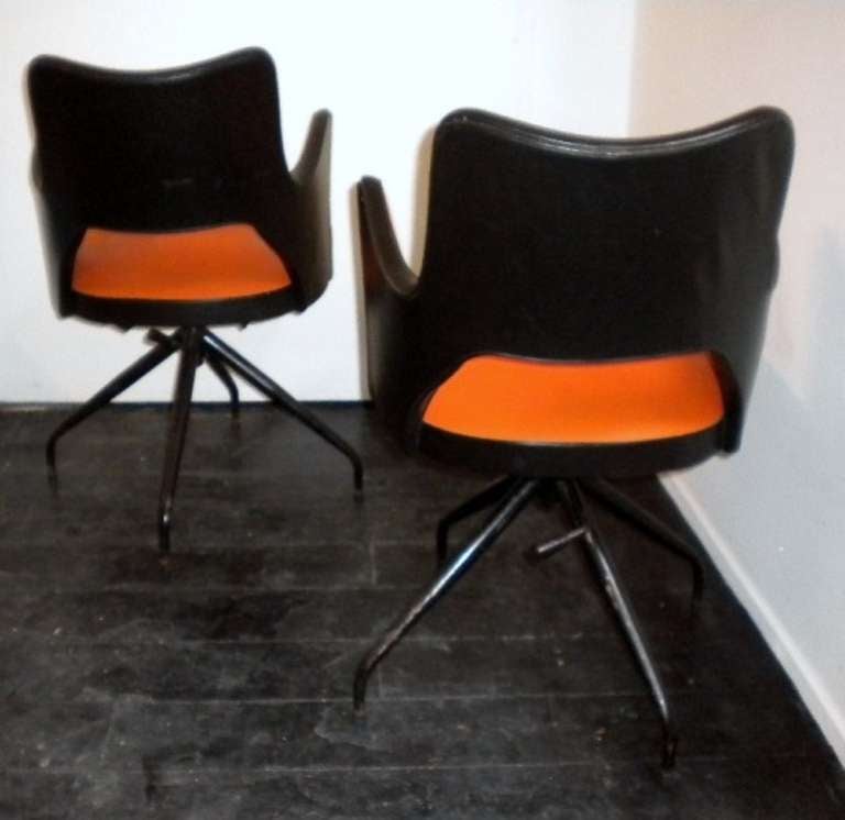 Italian 1950's- Pair of swivel chairs / Only 1 chair available