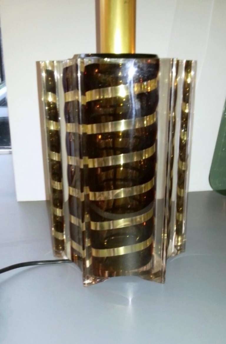 Amazing Lucite Table Lamp In Excellent Condition In London, GB