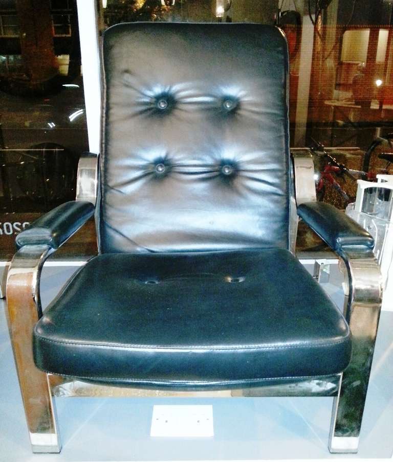 Late 20th Century 1970's Reclining Leather And Chrome Chairs For Sale