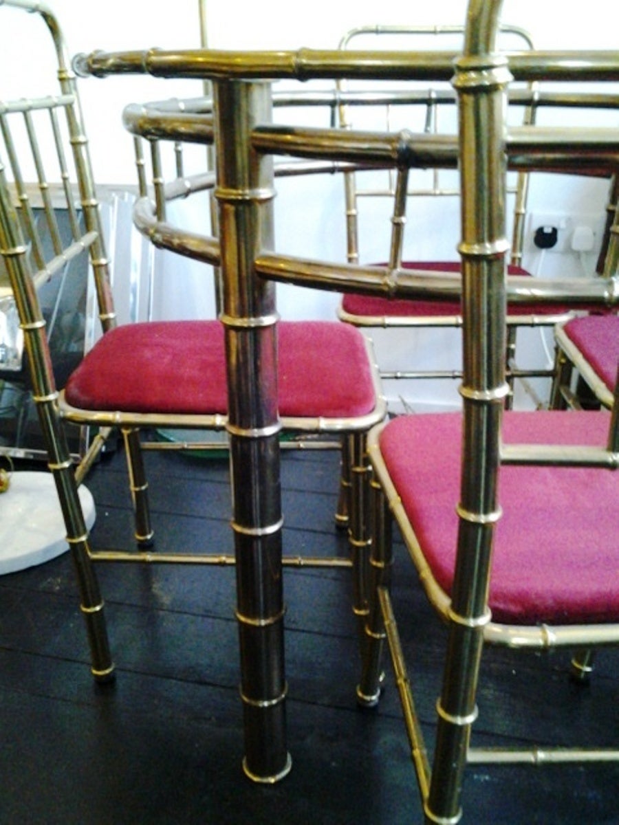 1960's Faux Bamboo Round table in brass and 4 chairs In Excellent Condition For Sale In London, GB