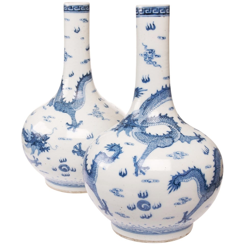 Two 19th Century Blue and White Tonghzi Award Vases For Sale