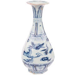 Octagonal Blue and White Yuhuchun Vase