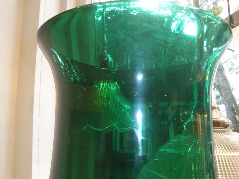 Pair of Emerald Green Hand-Blown Hurricane Shades In Excellent Condition In Nantucket, MA