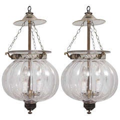 Vintage Pair of Late 19th Century English Hall Lanterns in Melon Form and Wheat Etching