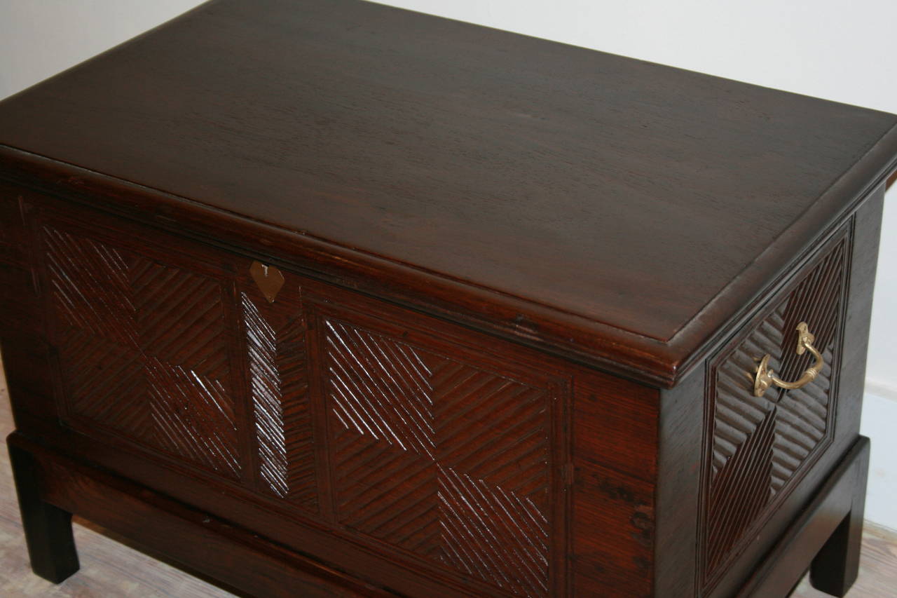 Early 1900s British Campaign Rosewood Chest on Custom Stand In Good Condition For Sale In Nantucket, MA