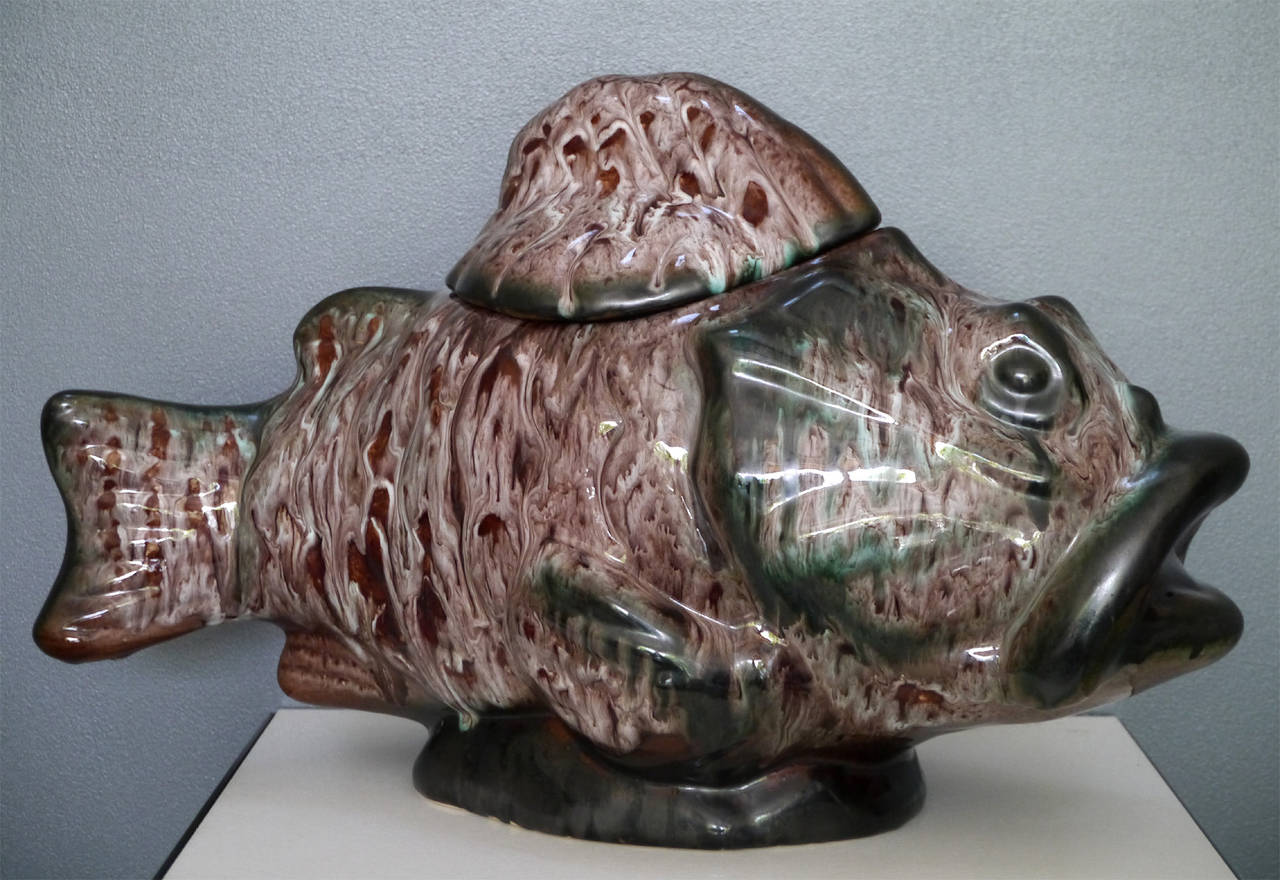 Earthenware Complete Fish Service by Marius Giuge, Vallauris, circa 1950 For Sale
