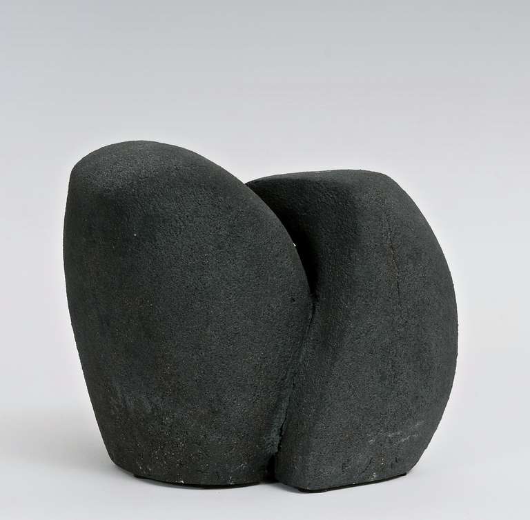 Organic Form Ceramic Sculpture by Tim Orr In Excellent Condition In Saint Ouen, FR
