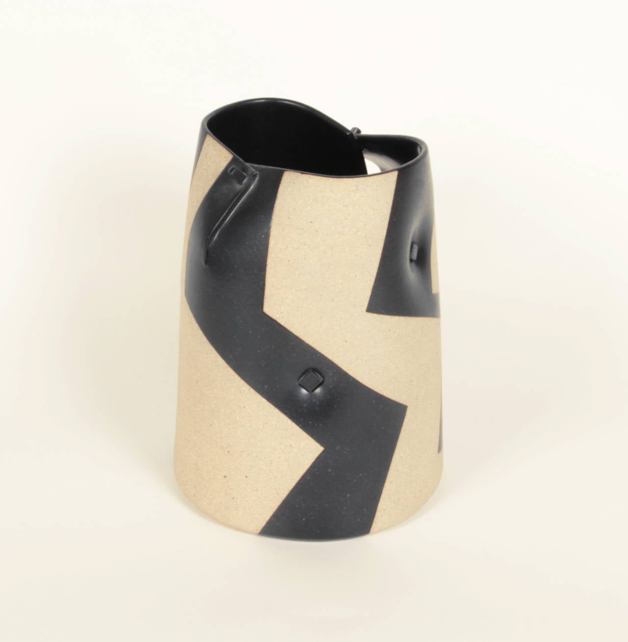 Gustavo Perez, Mexican Contemporary Pottery, Ceramic Vase, 2000 For Sale 3