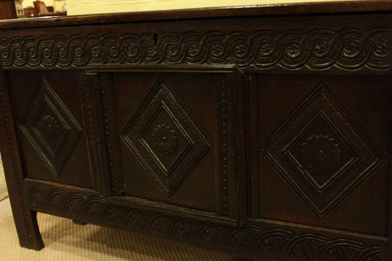 Charles II Oak Coffer In Good Condition In Bournemouth, GB