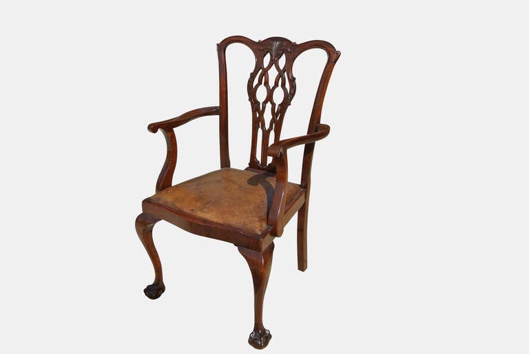 British Set of 18 Mahogany Chippendale Style Dining Chairs, 19th Century