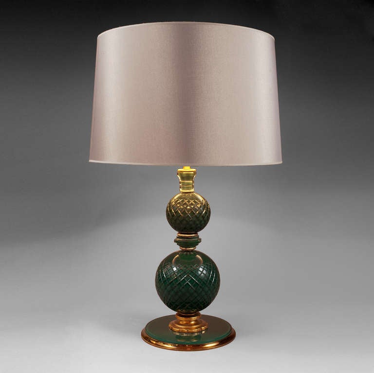 Table lampe from the Maison Baguès.
Paris circa 1960
Made in green cut glass.
New wiring