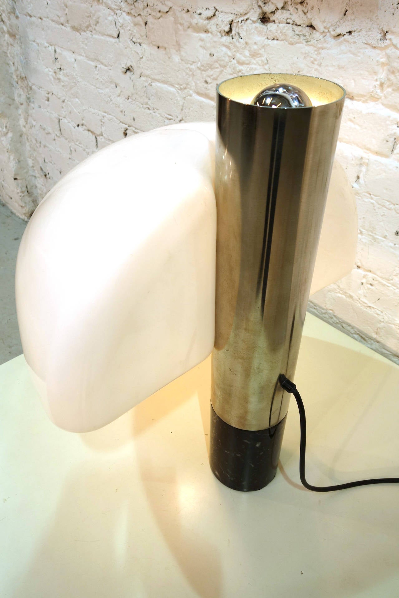 Mid-Century Modern Table Lamp Attributed to Elio Martinelli for Martinelli Luce For Sale