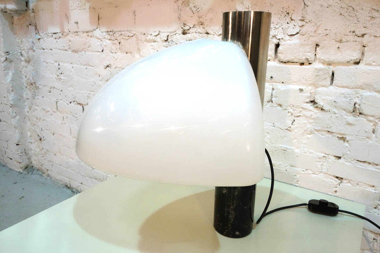 Italian Table Lamp Attributed to Elio Martinelli for Martinelli Luce For Sale