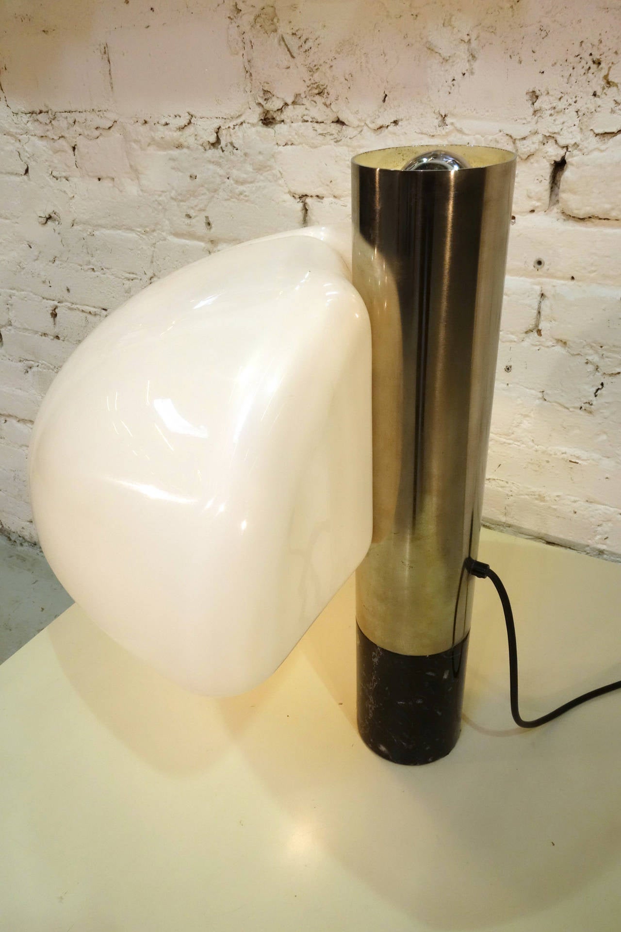 Table lamp attributed to Elio Martinelli for Martinelli Luce custom made for a Milan home.