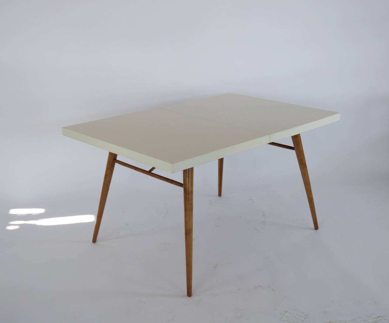 Mid-20th Century Dining Table in White Lacquer by Paul McCobb