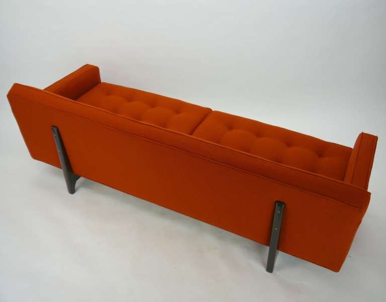 Dunbar Bracket Back Sofa in Old Stock Alexander Girard Hopsack In Excellent Condition In Hadley, MA