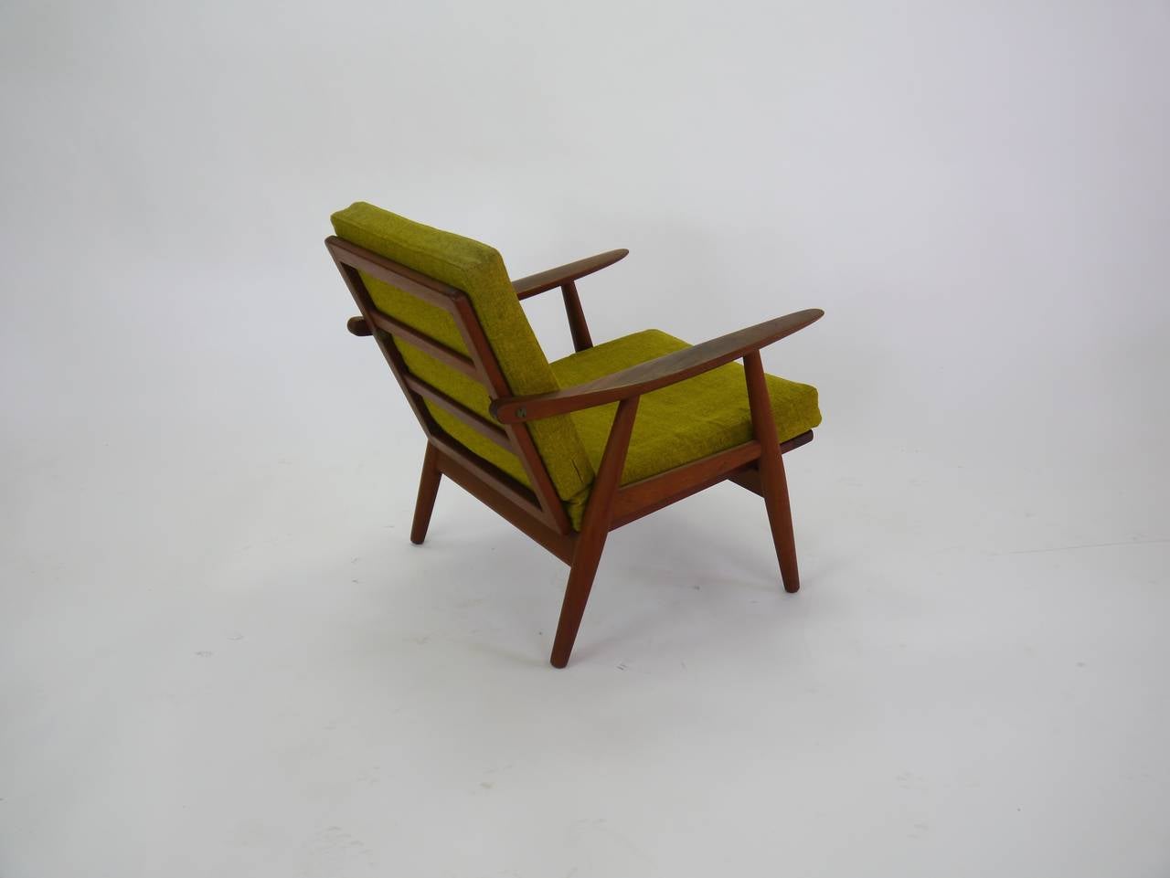 Scandinavian Modern Pair GE-270 Lounge Chairs in Teak by Hans Wegner