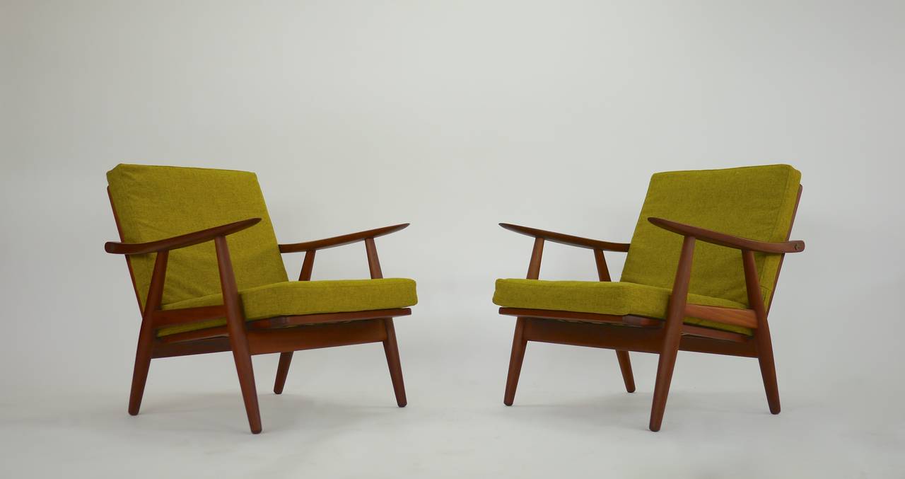 Pair GE-270 Lounge Chairs in Teak by Hans Wegner 3