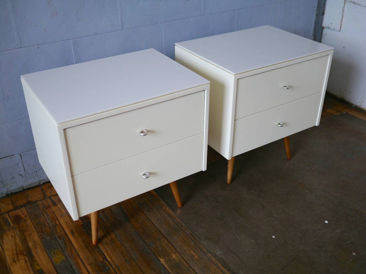 Pair of Paul McCobb Nightstands in White Lacquer with Vitrolite Tops 1
