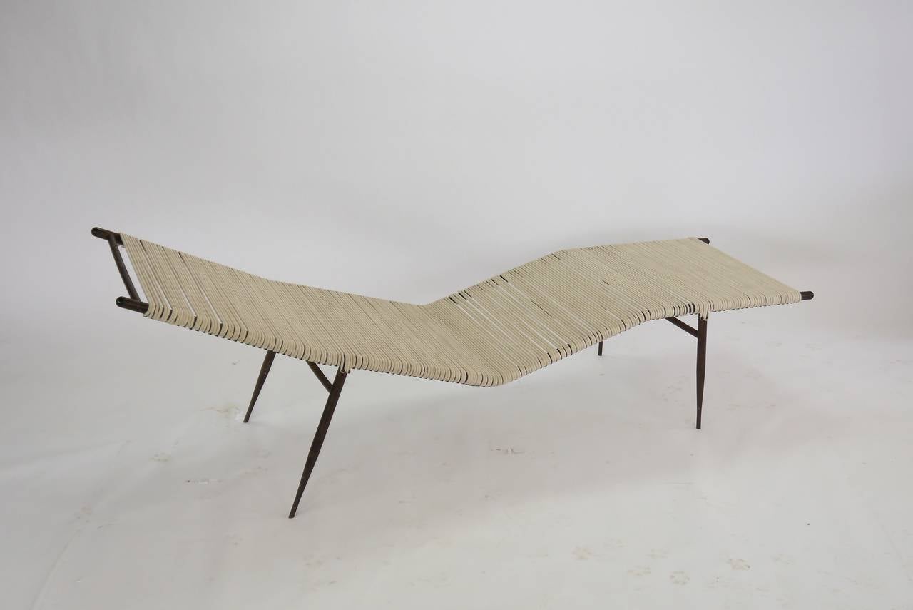 Mid-Century Modern Exceptional Mid Century Chaise Longue