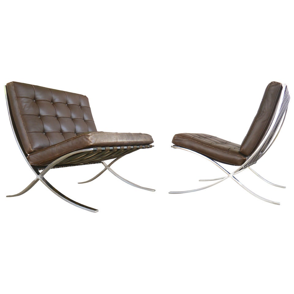 Exceptional Pair of Barcelona Chairs by Mies Van Der Rohe for Knoll For Sale