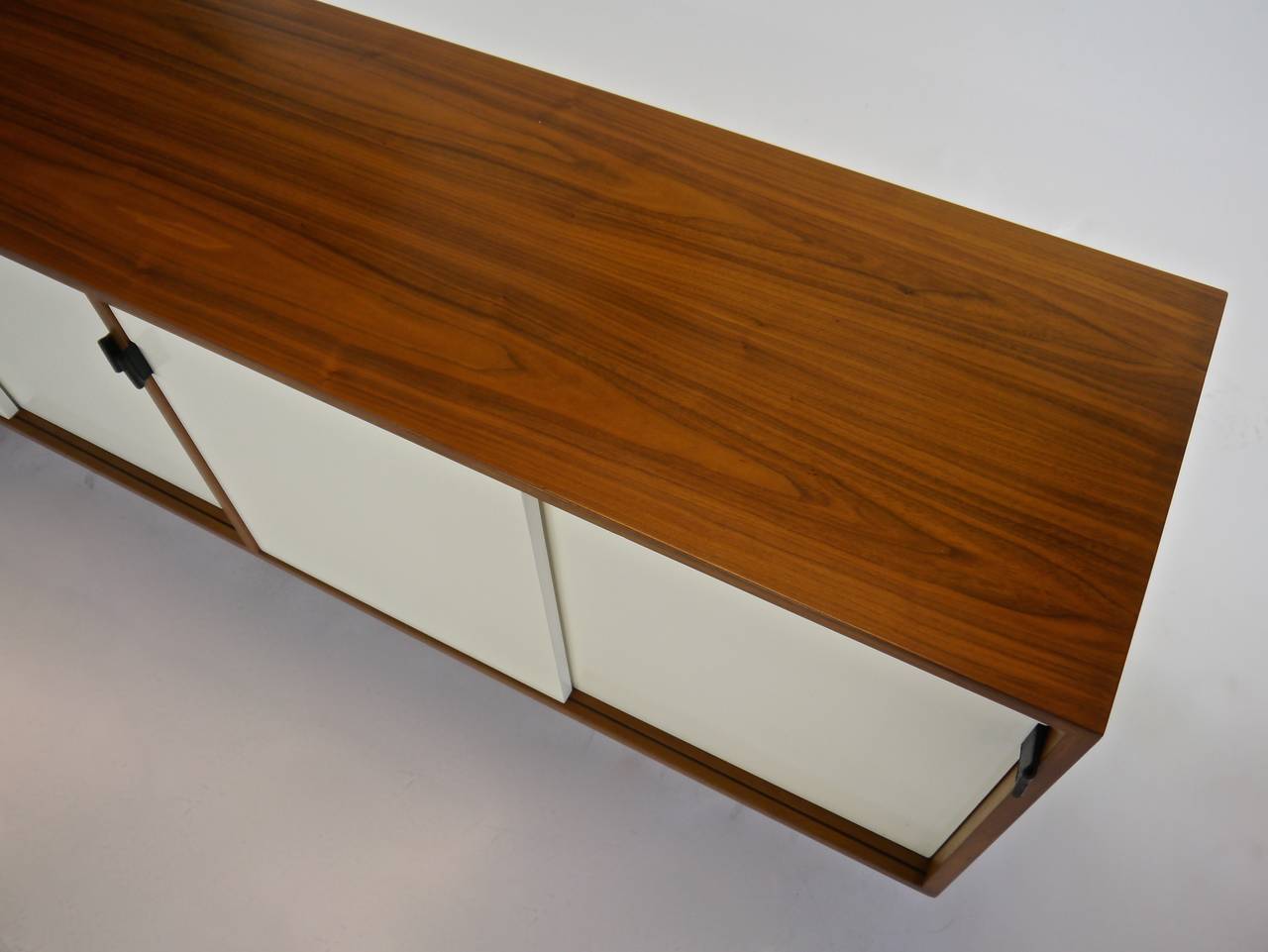 Credenza in Walnut and White Lacquer by Florence Knoll 2