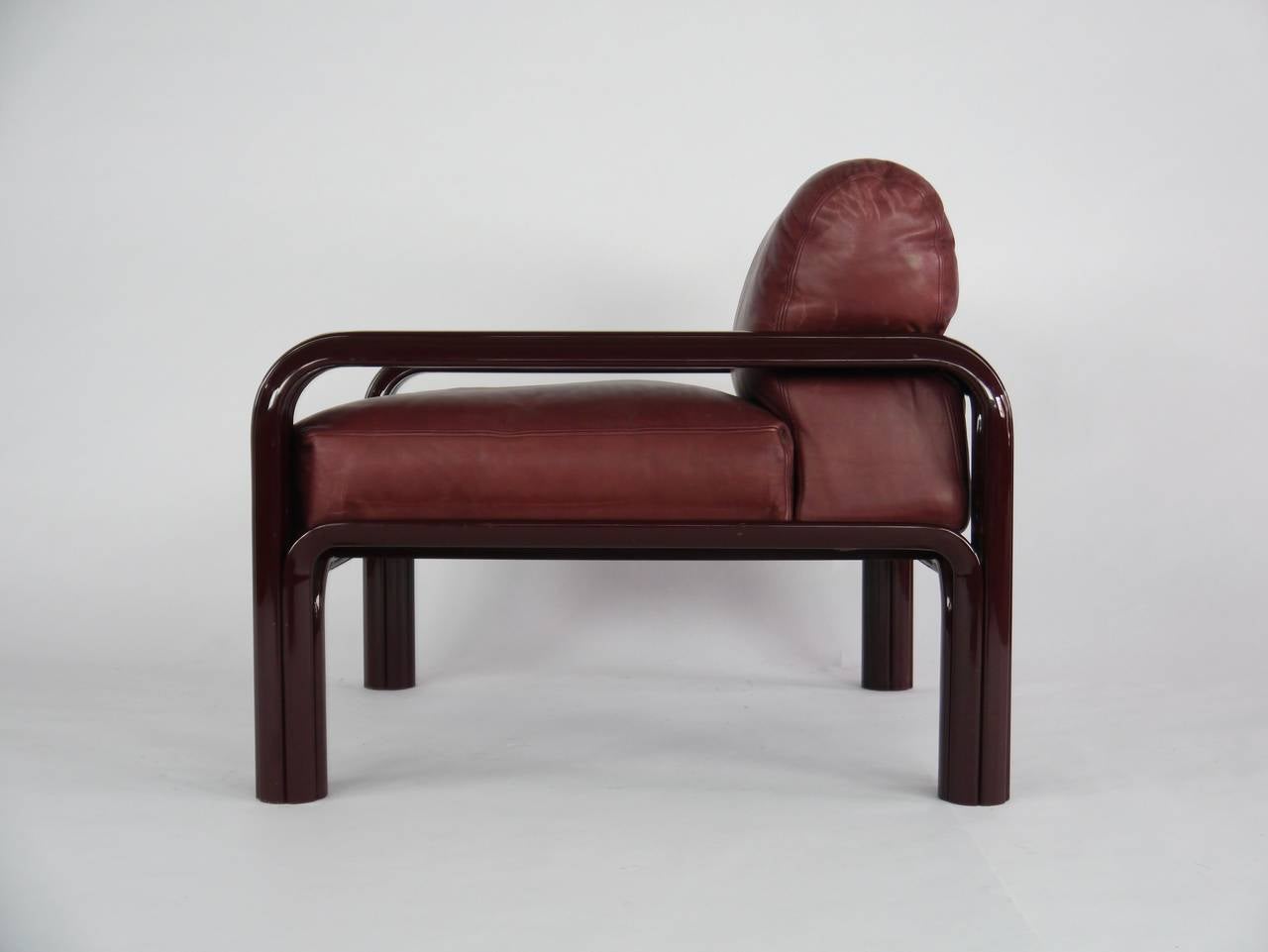 Late 20th Century Lounge chairs in Oxblood leather by Gae Aulenti for Knoll