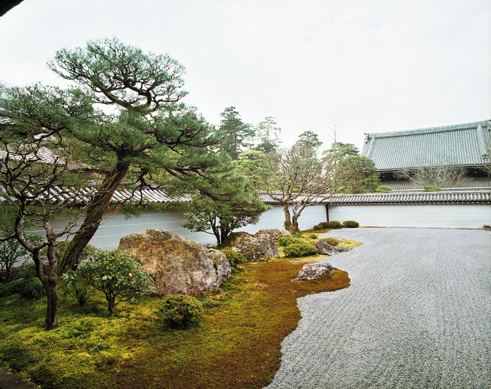 Seiryoden 7, subtemple of Nanzen-ji, East Kyoto, 4 March 2009 (8:00–9:00) - Photograph by Jacqueline Hassock