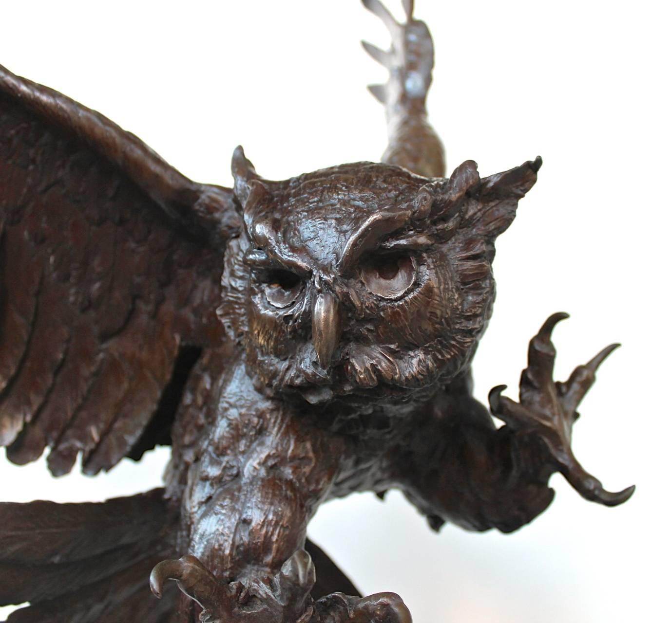 Great Horned Owl - Realist Sculpture by Jules Moigniez