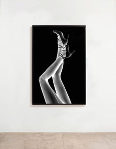 «Upside Down Legs II», impresión pigmentada contemporánea de archivo, fotografía de moda