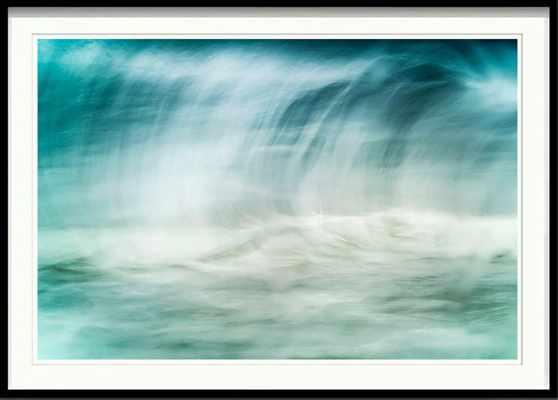 "In between 2" di Alessandro Puccinelli, 32x45 pollici, incorniciato